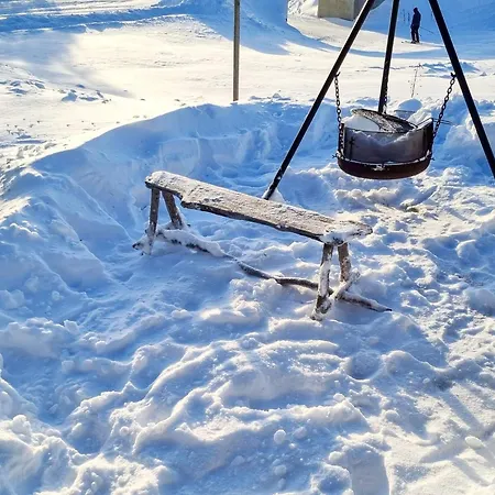 9 Person In * Rauland